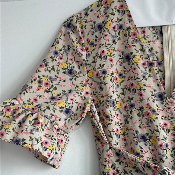 Pretty Little Thing Floral Print Women's Dress - Picture 2 of 9